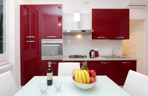 Monti Apartment | Rome Colosseum Apartment Elegant Modern Vacation Rental 3BR/2B Wi-Fi SAT TV