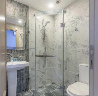 Baku Hotel | Ronni Hotel