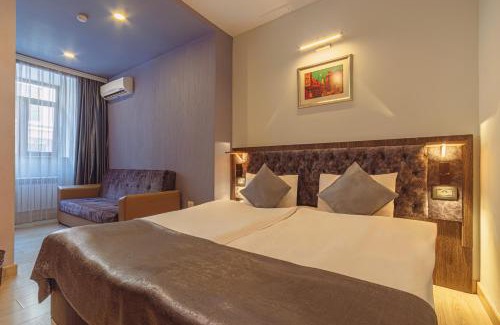 Baku Hotel | Ronni Hotel