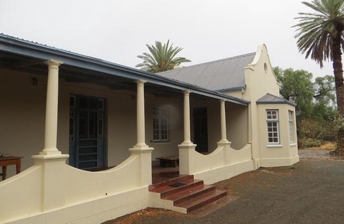 Graaff-Reinet House | Roode Bloem Farm House