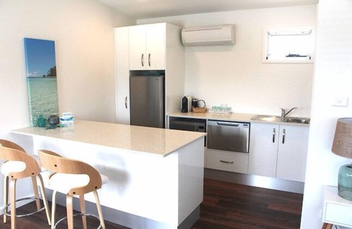 Vincentia Apartment | Rooftops - Vincentia