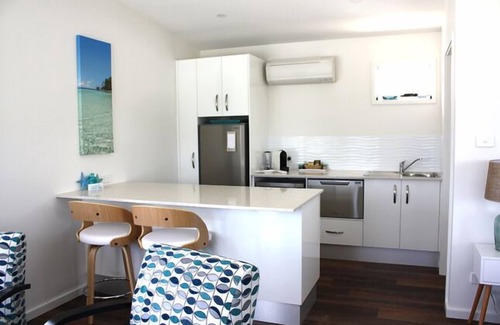 Vincentia Apartment | Rooftops - Vincentia