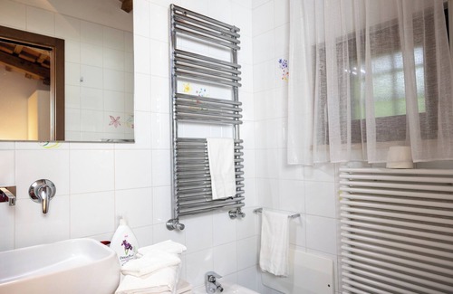 Itri House | ROOM 102 Lovely place surrounded by greenery just a stone's throw from the sea of Sperlonga.