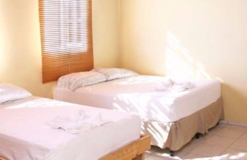 Managua Bed & Breakfast | ROOM 5-A MARRIAGE BED