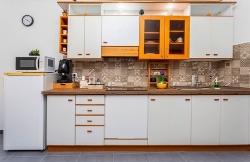 Bronte Apartment | Room 'Annunziata - Mandorla Bronte' with Private Terrace, Wi-Fi and Air Conditioning