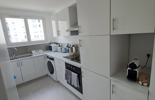 Thiais Apartment | Room at 7 minute areport d'orly