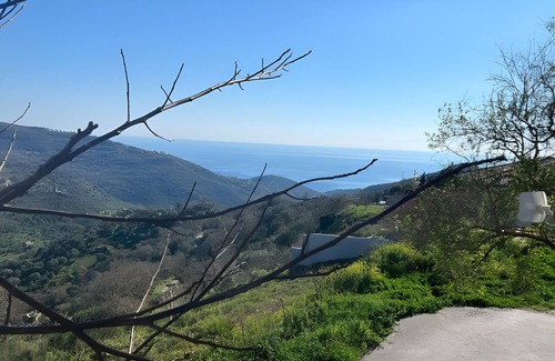 San Mauro Cilento Apartment | Room 'Camera Verde Vista Mare E Monti' with Sea View, Shared Terrace and Wi-Fi