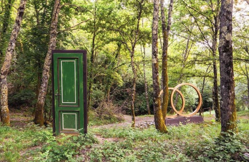 Gragnola RV Rental | Room 'Chalet 2' with Mountain View, Wi-Fi and Air Conditioning