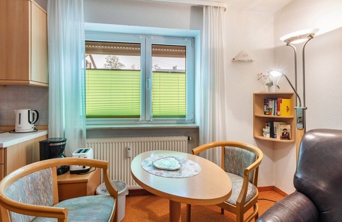 Bad Bellingen Apartment | Room 'Doppelzimmer 3 - Behindertengerecht' with Shared Terrace and Wi-Fi