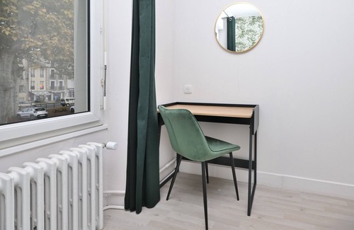 Salies-du-Salat Apartment | Room 'Double Room' with Shared Terrace, Wi-Fi and Air Conditioning