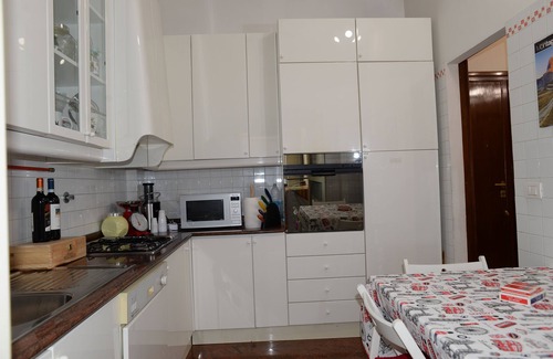 Tor di Quinto House | Room-emilio Home Triple Room in our Cozy
