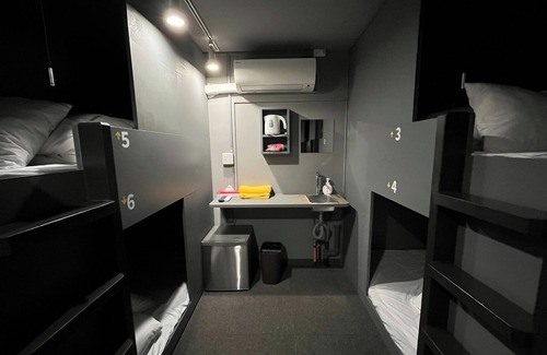 Minamiotsuka Apartment | Room for 6 people 3 bunk beds/Toshima-ku Tokyo