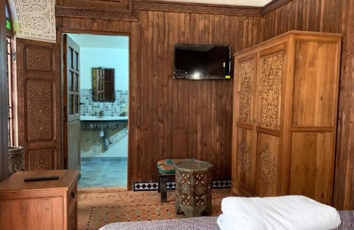 Meknes House | Room for up to 4 people in a Riad renovated in the Moroccan architectural style