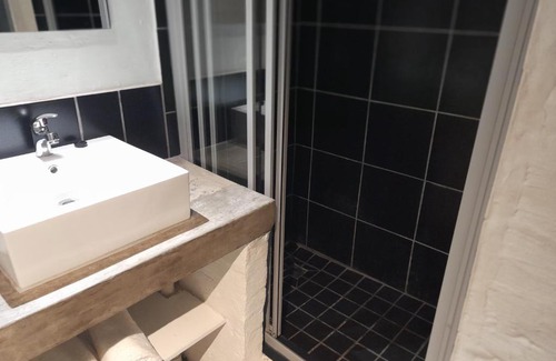 Downtown Johannesburg Apartment | Room for You in Maboneng