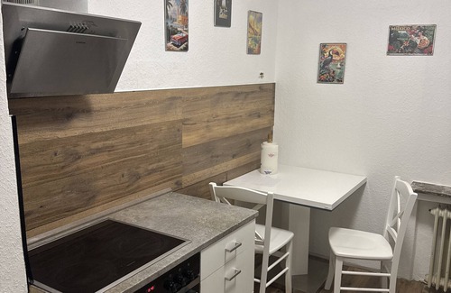 Lingen Apartment | Room 'Haus Erika 2' with Shared Terrace and Wi-Fi