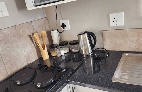 Govan Mbeki House | Room in B&B - Khutsong Apartmentss