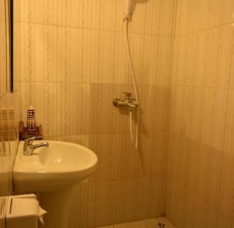 Musanze House | Room in BB - Amahoro Guest House - Single Room with Shower