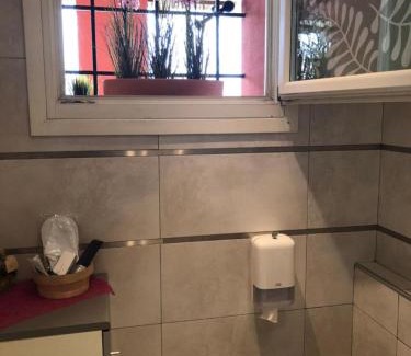 Tezze sul Brenta House | Room in BB - Casa Belvedere - complimentary Wifi and private parking