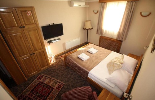 Old Town House | Room in Guest room - Pansion Stari Grad Sarajevo