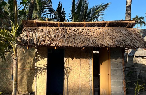 El Nido House | Room in Holiday Park - Camp on the Beach - Double Tent 1