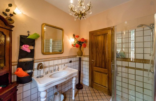 Cogorno Villa | Room in Villa - Room on the Hill With Garden and sea View