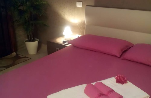 Melendugno Apartment | Room 'La Tavernetta Salento - Piccola' with Wi-Fi and Air Conditioning