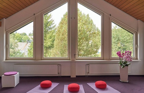 Urberg Apartment | Room 'No. 6' with Shared Terrace, Shared Garden and Balcony