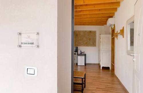 Portese Apartment | Room 'San Biagio' with Shared Pool, Wi-Fi and Air Conditioning