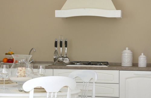 Martano Apartment | Room 'Suite Sofia' with Wi-Fi and Air Conditioning