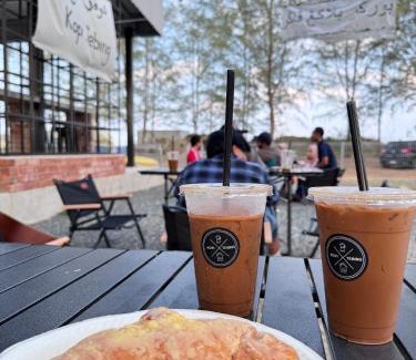 Kampung Sura Masjid House | RoomAh Sura Damai