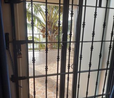 Pointe aux Canonniers House | Rooms on ocean view
