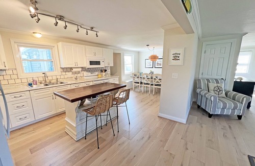 Port Austin House | Roomy house in downtown P.A. Walk to everything. Bikes included. Dog-friendly.