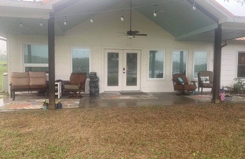 Canton Apartment | Roomy Master Suite - Perfect for 2-3 adults OR 2 adults 1 child, min age 8 yrs