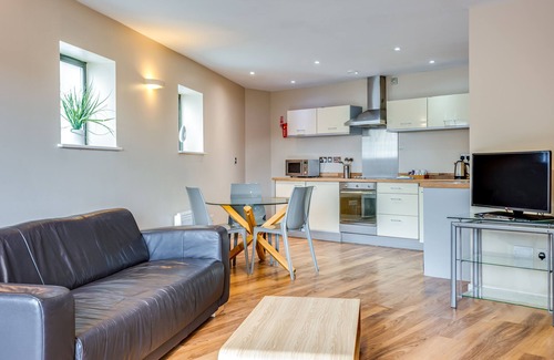 Leeds Apartment | Roomzzz Leeds Headingley