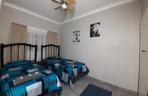 Bela-Bela Apartment | Roos Getaway Apartments #4