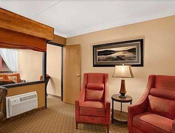 Dickinson Hotel | Roosevelt Grand Dakota, SureStay Collection by Best Western