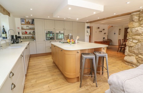 Castallack Cottage | ROS VALE, pet friendly, luxury holiday cottage in St Buryan