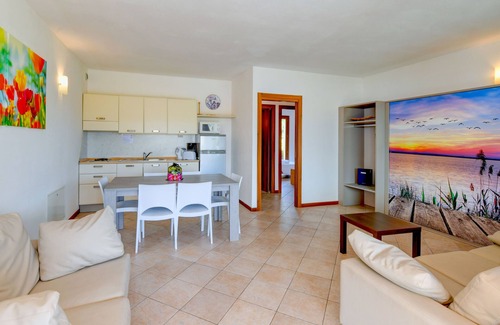 Moniga del Garda Resort | RosaDeiVenti: 2 bedroom Std., Lake view, 2 pools, central location