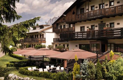 Cortina d'Ampezzo Hotel | Rosapetra SPA Resort - Small Luxury Hotels of the World