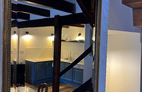 Saint-Martin-de-Bavel House | Rose Cottage