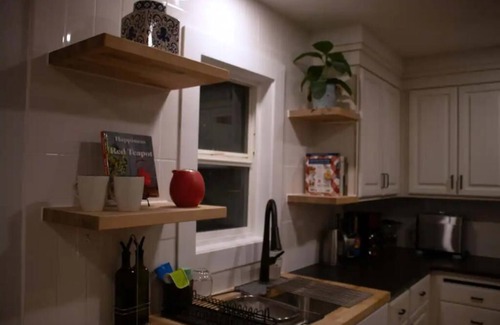 North Bend Cottage | Rose Cottage 222