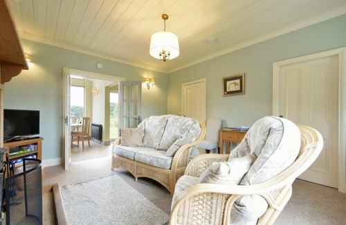 Elsdon House | Rose Cottage Elsdon
