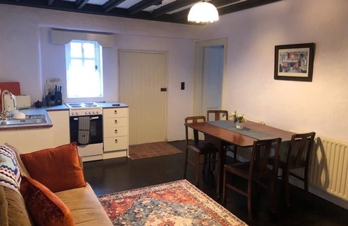 Cookstown Cottage | Rose Cottage