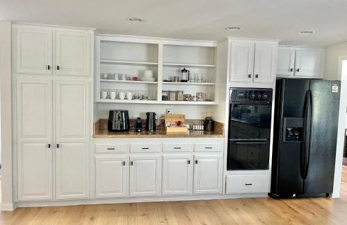 Thousand Oaks House | Rose Garden Home, Entire 4bdr 2bth House with Offices, Thousand Oaks