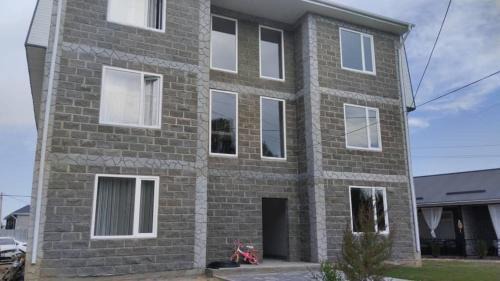 Cholpon-Ata Apartment | Rose Garden