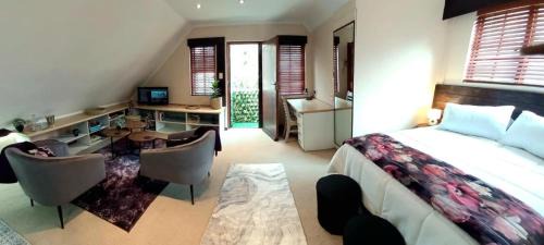 Centurion House | Rose Loft