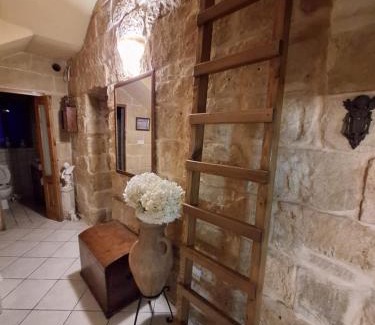 Zabbar House | Rose