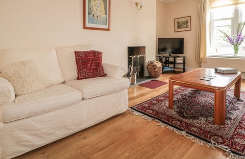 Abergavenny Cottage | Rosehill