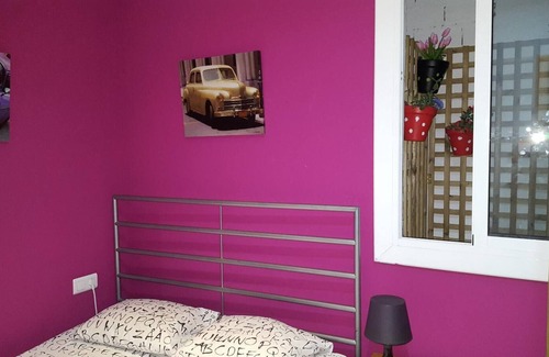 El Camp de l'Arpa del Clot Apartment | ROSELLÓN Apartment 2 bedr, 2 bathr, terrace & air condit.