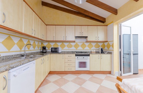 Arta House | ROSER (ROSER DE ARTÀ) - Townhouse with terrace in Artà. Free WiFi